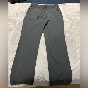 ***😀3 for $35./Kirkland NWOT womens grey pant.